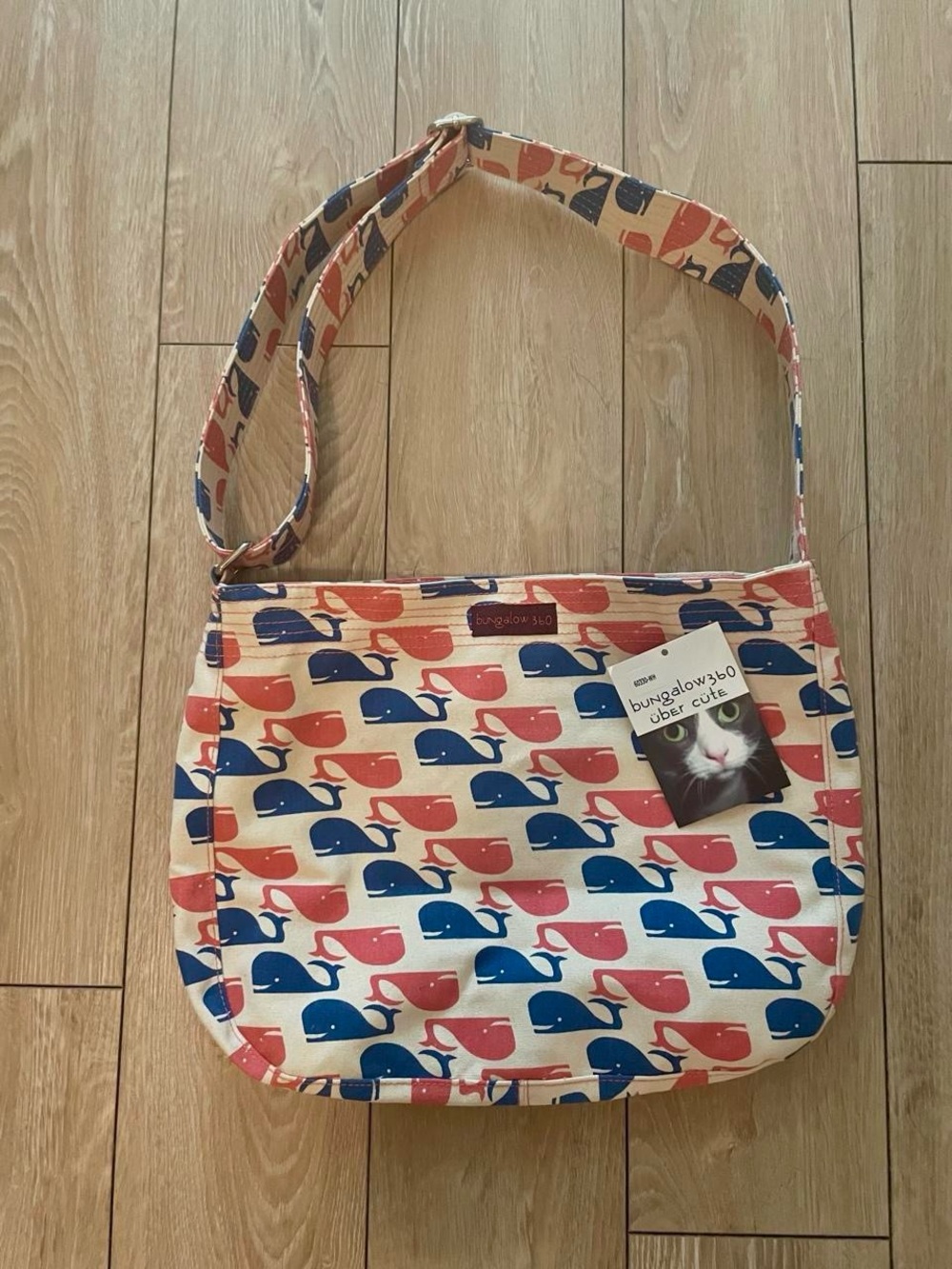 Bungalow 360 Retro Whale Messenger Bag